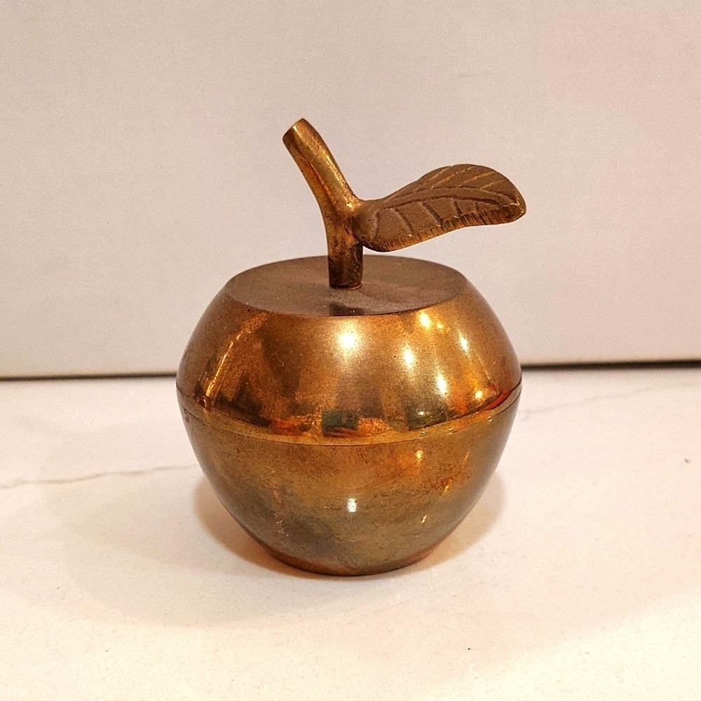 Brass apple with stem and leaf with twist off lid made in India